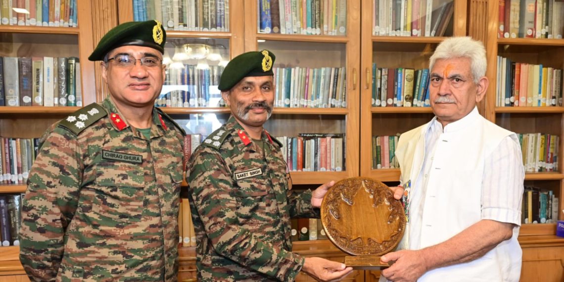 بیکن پروجیکٹ کے چیف انجینئر کی راج بھول میں ایل جی سنہا سے ملاقات