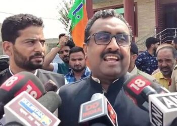 نیشنل کانفرنس اور پی ڈی پی سابق ملی ٹنٹوں کی مدد سے الیکشن لڑ رہے ہیں: رام مادھو
