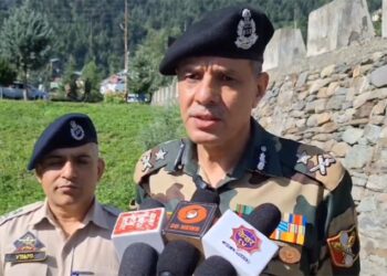 دہشت گردوں کو اسمبلی انتخابات میں خلل ڈالنے کی اجازت نہیں دیں گے: بی ایس ایف