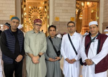 ڈاکٹر فاروق ‘ عمر عبداللہ عمرہ کی ادائیگی کیلئے مدینہ پہنچیں
