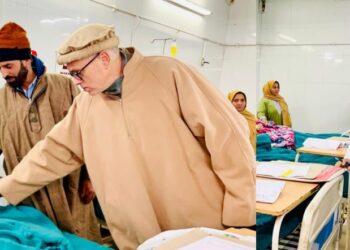 وزیر اعلی کا کشمیر کے اہم طبی اداروں کا اچانک معائنہ