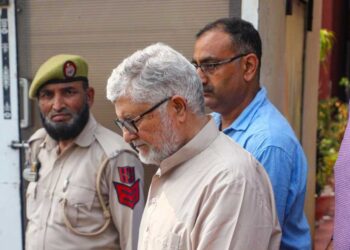 گیلانی دھڑے نے بابر قادری کے قتل کیلئے لشکر کی حمایت یافتہ تنظیم کی خدمات حاصل کیں