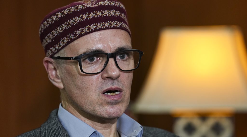 ’طاقت کے دو مراکز تباہی کا ایک صحیح نسخہ ہے‘