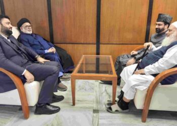 میر واعظ عمر فاروق کی قیادت میں یم ایم یو وفدجے پی سی چیئرمین سے ملاقی