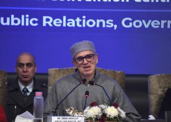 ’ریاستی درجے کی بحالی پرعدالت جانا ایک لڑائی ہوگی‘
