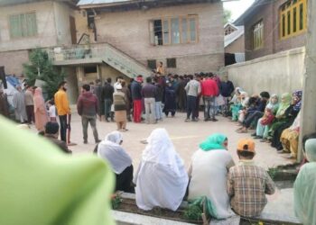 ہارون ـمیںایک معروف حکیم کا کلینک سر بمہر، سیمپل لیبارٹری روانہ