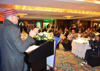 جموںکشمیر میں سرمایہ کاری کے دوران زمین کا تحفظ ہونا چاہئے :وزیر اعلیٰ