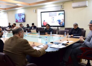 بجٹ سے قبل مشارت :وزیر اعلیٰ کی سرینگر‘بانڈی پورہ اور گاندربل کے عوامی نمائندوں سے ملاقاتیں