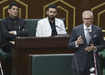 جموں و کشمیر اسمبلی کی خصوصی حیثیت سے متعلق قرارداد مسترد نہیں کی گئی: وزیر اعلی عمر
