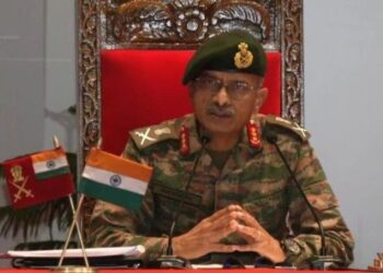 فوج جموں و کشمیر کو دہشت گردی سے پاک کرنے کے اپنے عزم پر قائم ہے: ناردرن آرمی کمانڈر