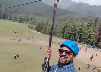 زپ لائن کی سواری کے دوران پہلگام حملہ غیر ارادی طور پر کیمرے کی آنکھ میں قید