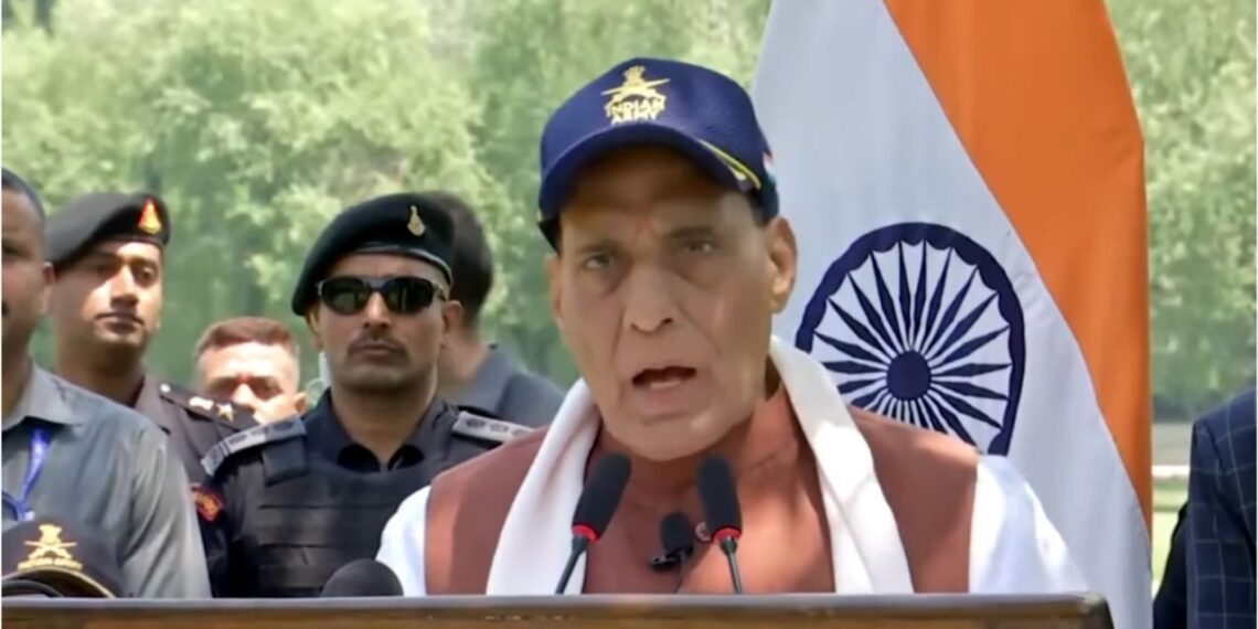’کیا جوہری ہتھیار پاکستان کے ساتھ محفوظ ہیں؟‘ راجناتھ کی بین الاقوامی مداخلت کی اپیل