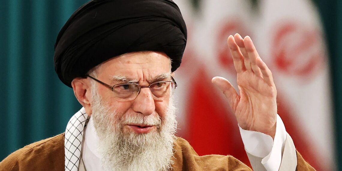 ایران کبھی سرنڈر نہیں کرے گا :ایرانی سپریم لیڈرخامنہ ای