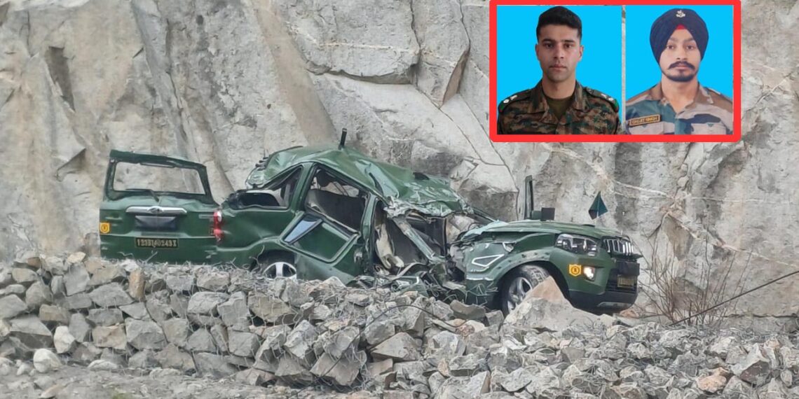 لہیہ : فوجی گاڑی پر چٹان گرنے سے دو فوجی شہید‘ تین افسر زخمی