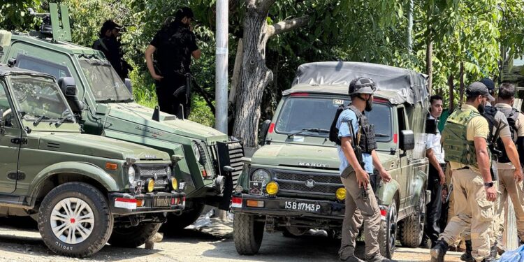 پہلگام حملے کا’ ماسٹر مائنڈ ‘جھڑپ میں ہلاک