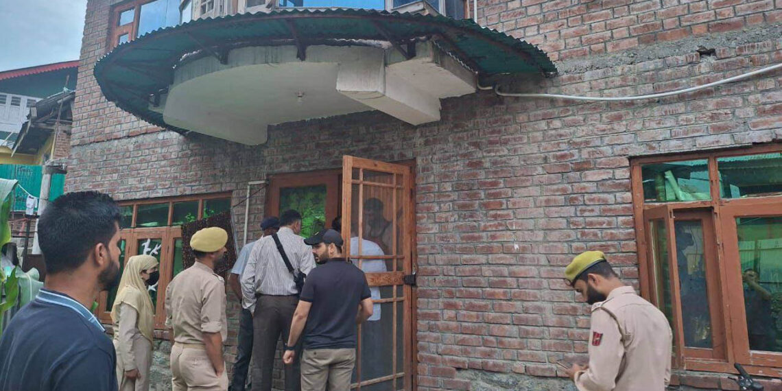 سی آئی کے کے چھاپے۱۰؍مشتبہ افراد کو گرفتار کیا گیا 