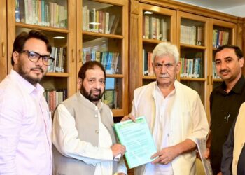 لیفٹیننٹ گورنر منوج سنہا سے متعدد عوامی وفود کی ملاقات 