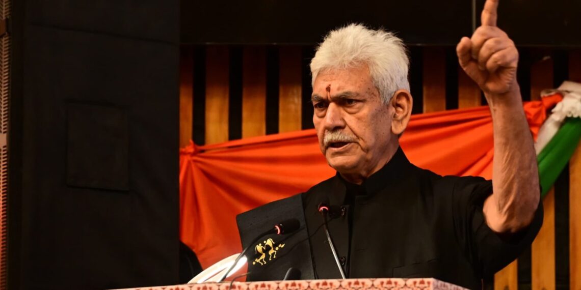 چنار بُک فیسٹول کا آغاز۔ پہلے ہی دن عوامی جوش و خروش