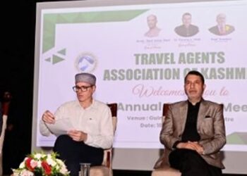 ’بند پڑے سیاحتی مقامات کو کھولا جائے ‘