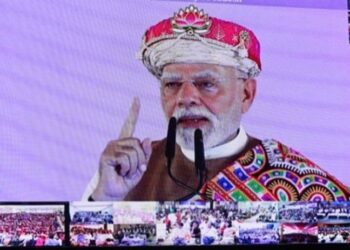 ہمارے فوجیوں نے پلک جھپکتے ہی پاکستان کو گھٹنے ٹیکنے پر مجبور کردیا: وزیر اعظم