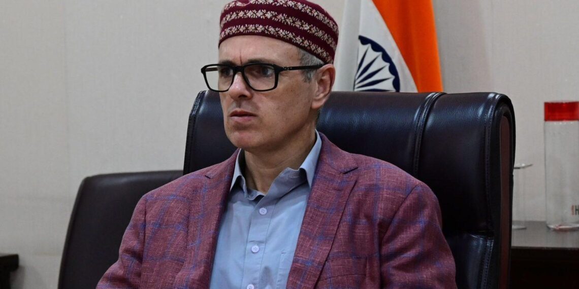 ’کشمیر تک ضروری اشیا ء پہنچانے کیلئے خصوصی ریل گاڑیاں چلائی جائیں‘
