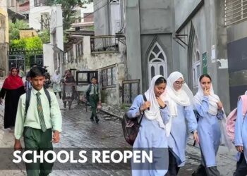 ڈوڈہ میں تین ہفتوں بعد تعلیمی ادارے دوبارہ کھل گئے