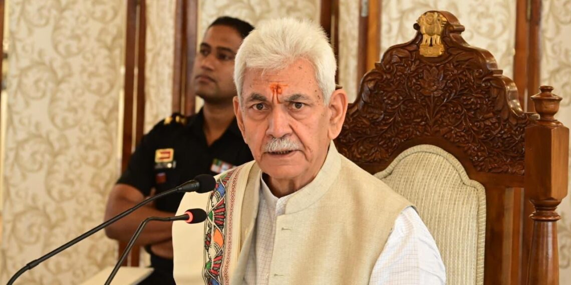 جموںکشمیر میںدہشت گردی   کے خلاف ابھی جنگ ختم  نہیں ہو ئی ہے :سنہا