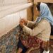 کشمیری قالینوں کو نیا روپ: ٹیکسٹائل سکریٹری نے جدید لوم متعارف کرائیں
