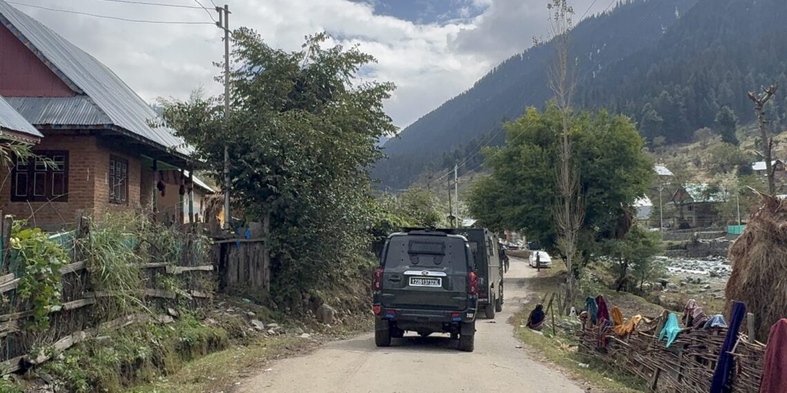 کوکرناگ میں انسداد دہشت گرد آپریشن کے دوران ۲فوجی لاپتہ