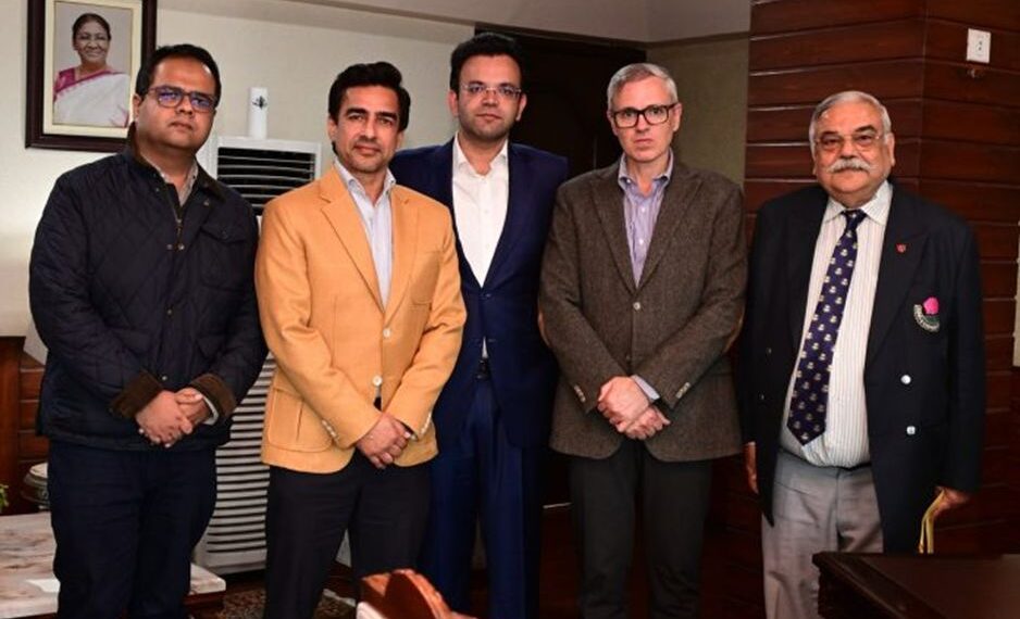 روہن جیٹلی اور متھن منہاس کی وزیرِ اعلیٰ عمر عبداللہ سے ملاقات