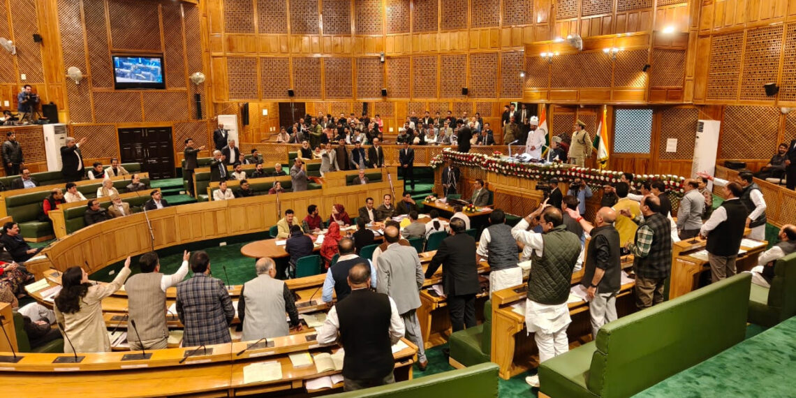معراج ملک کی پی ایس اے کے تحت گرفتاری پر اسمبلی میں ہنگامہ