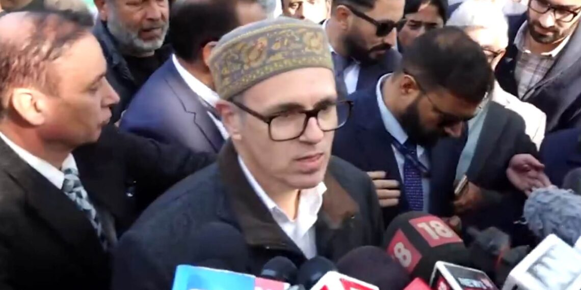 خصوصی درجے پر حملے میں پی ڈی پی نے بی جے پی کی مدد کی :عمرعبداللہ