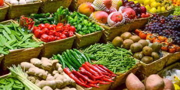 شدید سردی کے باعث معمول کی سرگرمیاں محدود لیکن قیمتیں آسمان کو چھو رہی ہیں