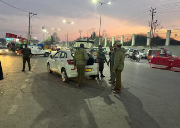 یوم جمہوریہ سے قبل کشمیر میں سیکورٹی کو مزید سخت کردیا گیا