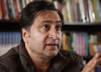 اب جموں کے ساتھ ’پرامن طلاق‘ کا وقت آ گیا ہے:سجاد لون
