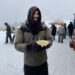 پہلی برف میں محبت: متحدہ عرب امارات کے انفلوئنسر کا کشمیر سے لگاؤ سوشل میڈیا پر وائرل