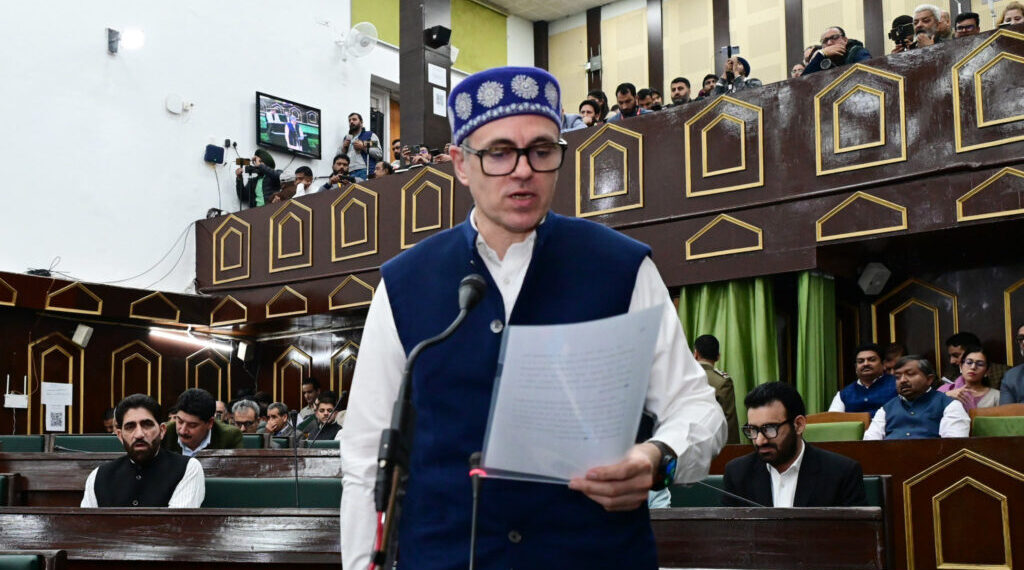 مالی سال۲۰۲۵:’قرض ایک لاکھ۳۷ہزار کروڑ روپے‘