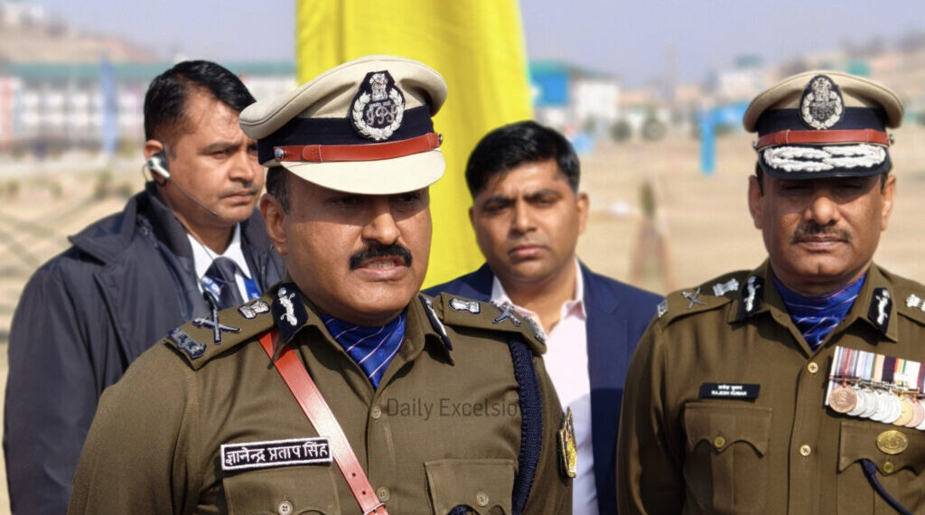 فورسز ملک بھر سے دہشت گردی کے خاتمے کو یقینی بنانے کے لئے پر عزم:سنگھ