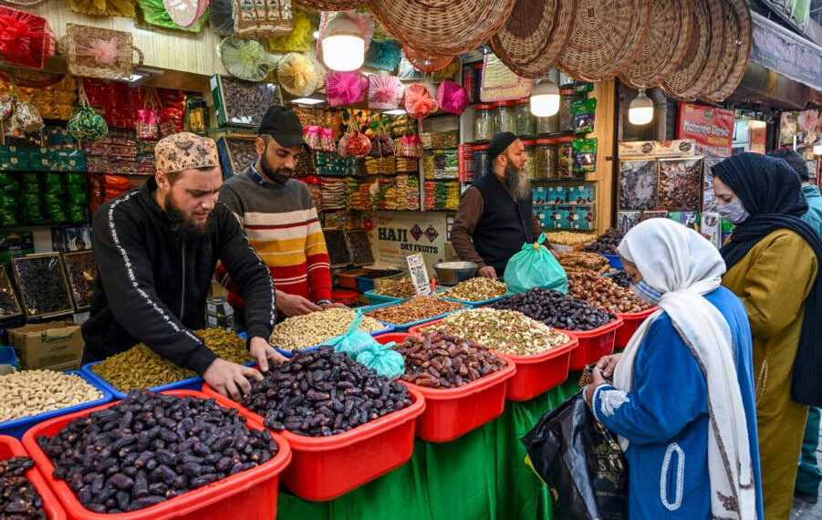 رمضان میں مہنگائی عروج پر:اشیائے ضروریہ کی قیمتیں بلند ترین سطح پر 
