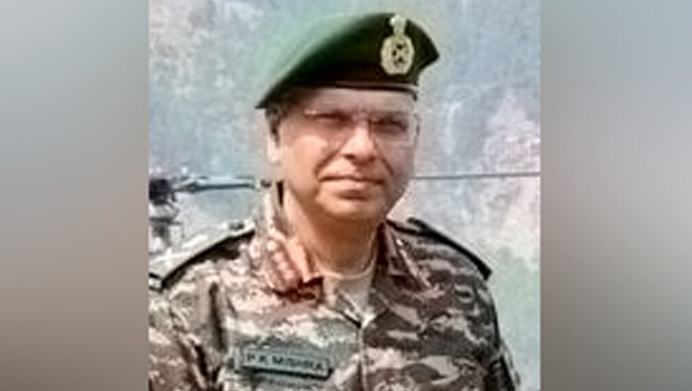 وائٹ نائٹ کور کے جی او سی کا دورہ کشتواڑ‘آپریشنل تیاریوں کا جائزہ
