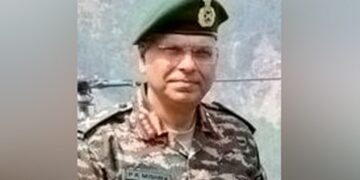 وائٹ نائٹ کور کے جی او سی کا دورہ کشتواڑ‘آپریشنل تیاریوں کا جائزہ