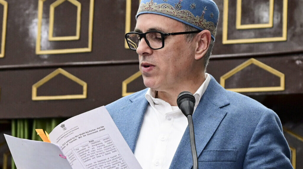 ’ایندھن کی کوئی قلت نہیں‘افواہوں پر دھیان نہ دیا جائے‘