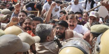  لا یونیورسٹی کے قیام کا مطالبہ‘بی جے پی یوتھ ونگ کی جموں میں ریلی