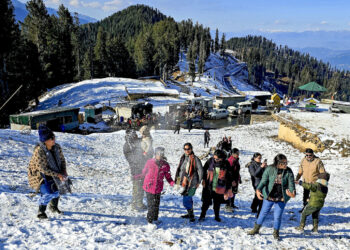 کشمیر میں طویل خشک سالی کا خاتمہ