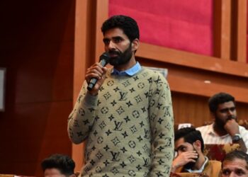 ’ایل جی سنہا ہمارے لیے خدا کا بھیجا ہوا فرشتہ ہیں؛ آخرکار انصاف ملا‘
