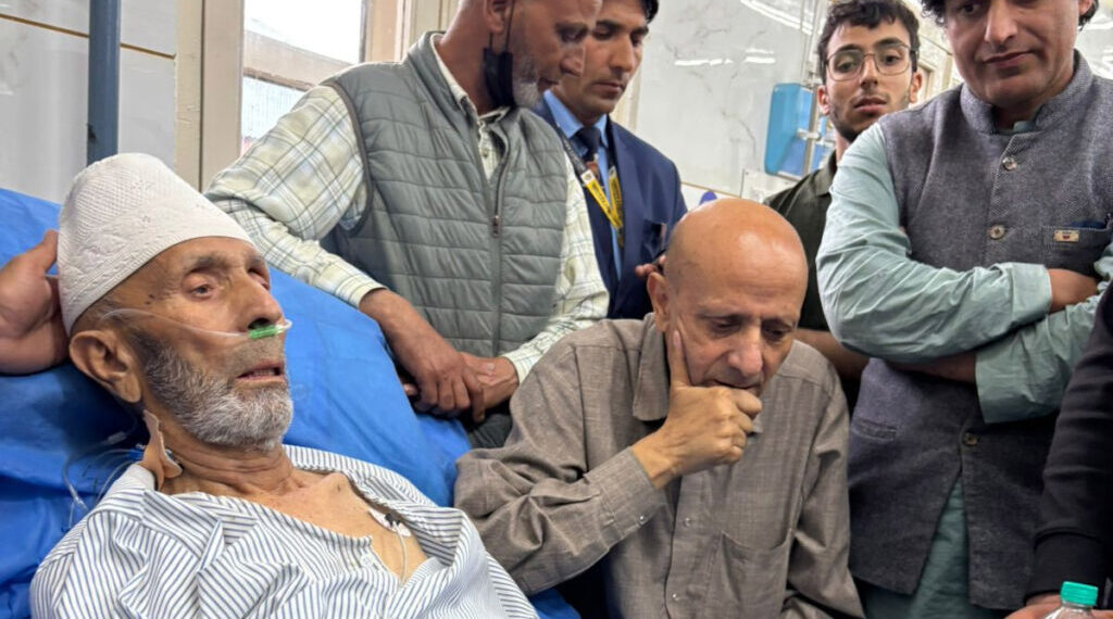 عبوری ضمانت پر انجینئر رشید کی سری نگر   آمد، اسپتال میں علیل والد سے ملاقات