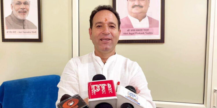 ’اسپیکر کے اقدامات کو   درست ثابت کرنے کیلئے   این سی جھوٹ کا سہارا لے رہی ہے‘