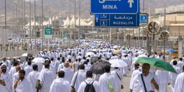 مناسک حج شروع ‘۱۷لاکھ سے زائد عازمین منیٰ میں خیمہ زن‘وقوف عرفہ آج