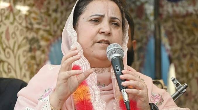  نیٹ پیپر لیک معاملے کی شفاف   تحقیقات ہونی چاہئے :سکینہ