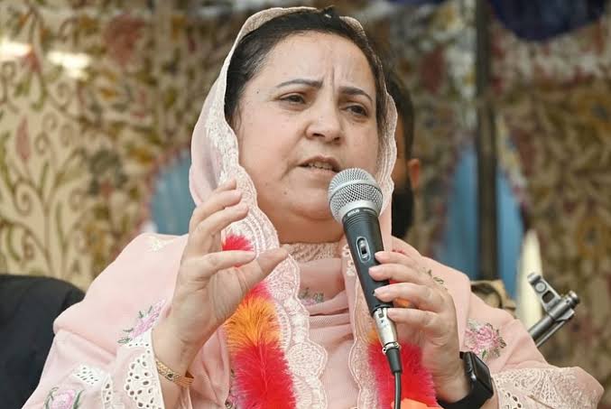نیٹ پیپر لیک معاملے کی شفاف تحقیقات ہونی چاہئے :سکینہ